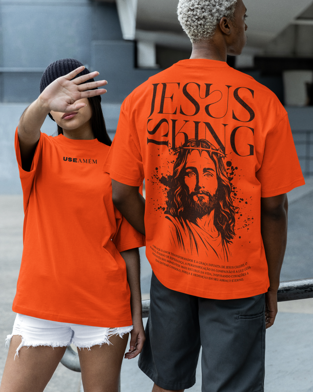 Camiseta Oversized Jesus is King — USEAMÉM