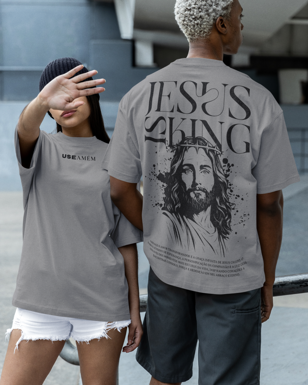 Camiseta Oversized Jesus is King — USEAMÉM