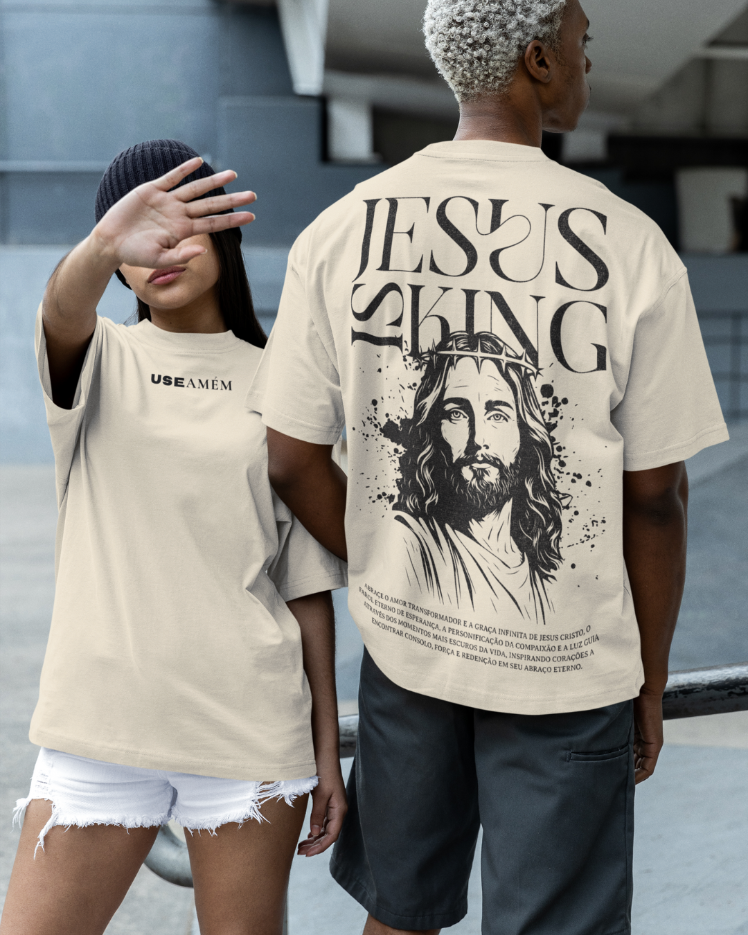 Camiseta Oversized Jesus is King — USEAMÉM