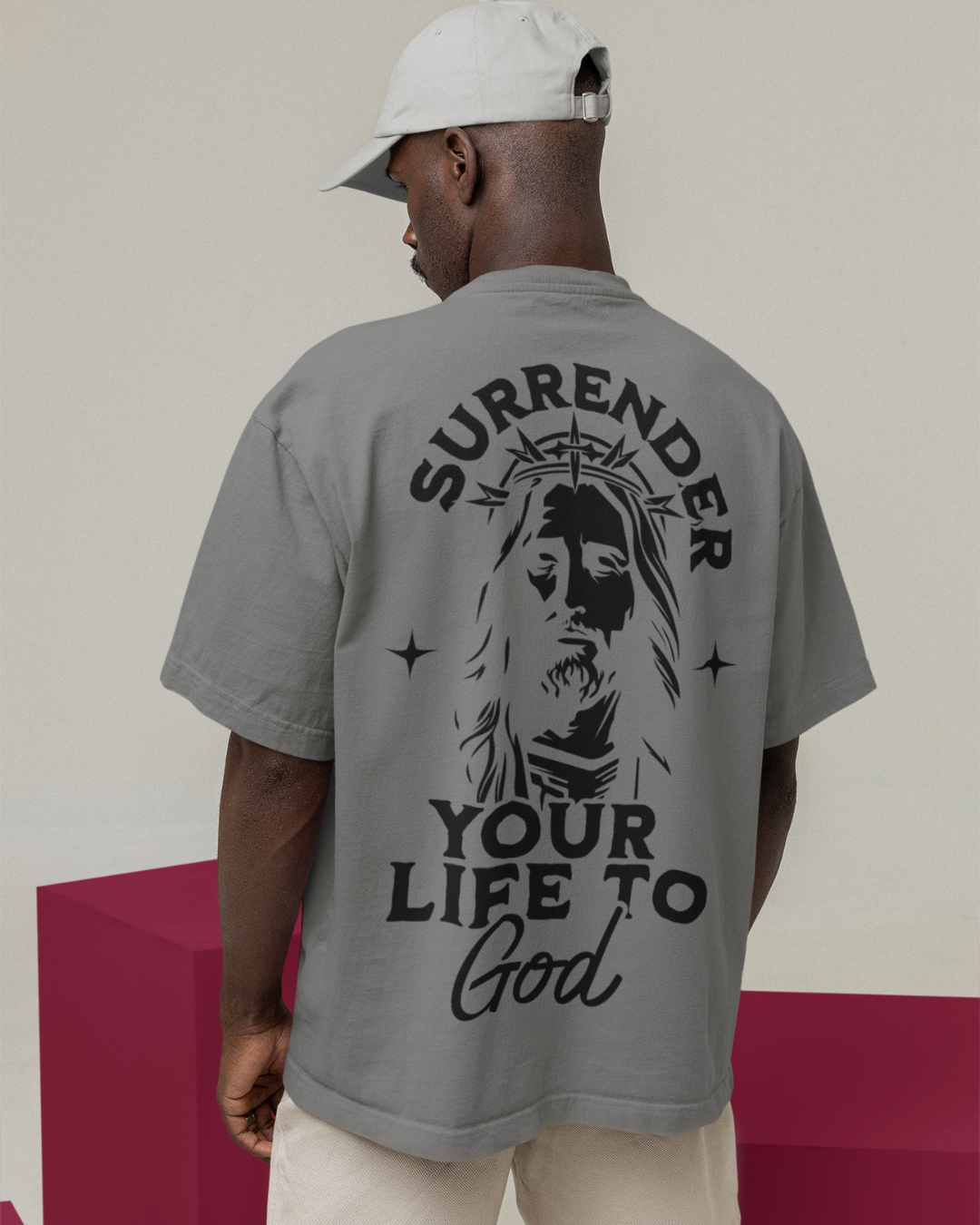 Camiseta Oversized Surrender Your Life to God — USEAMÉM