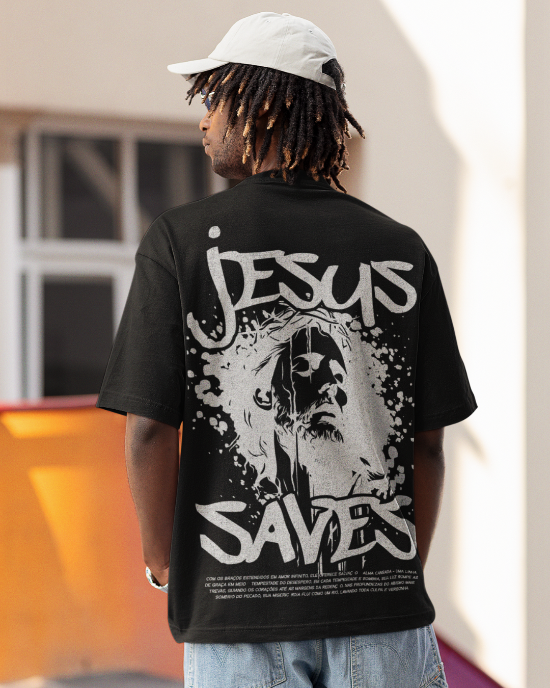 Camiseta Oversized Jesus Saves — USEAMÉM