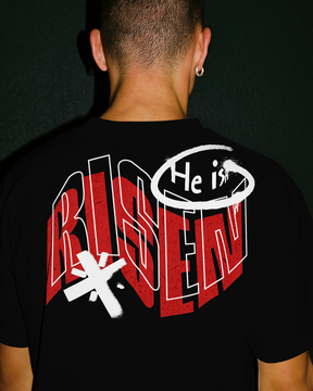 Camiseta Oversized He Is Risen — USEAMÉM