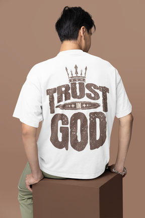 Camiseta Oversized Trust in God — USEAMÉM